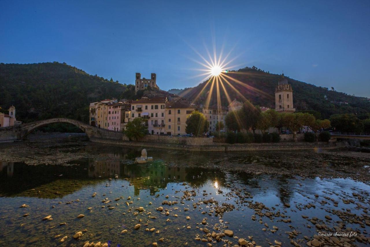 Villa Stardust - Bedbluesky Dolceacqua Exterior foto