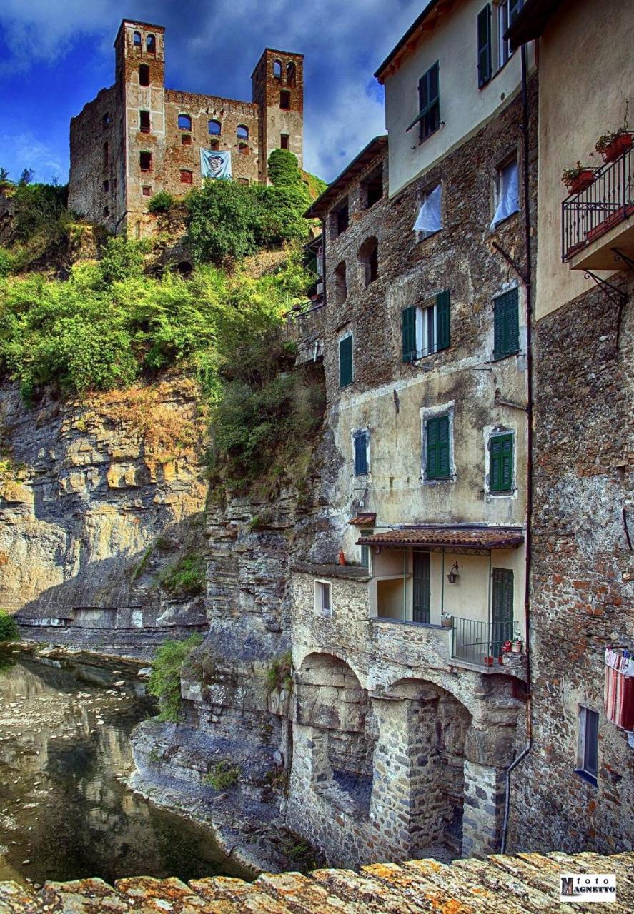 Villa Stardust - Bedbluesky Dolceacqua Exterior foto